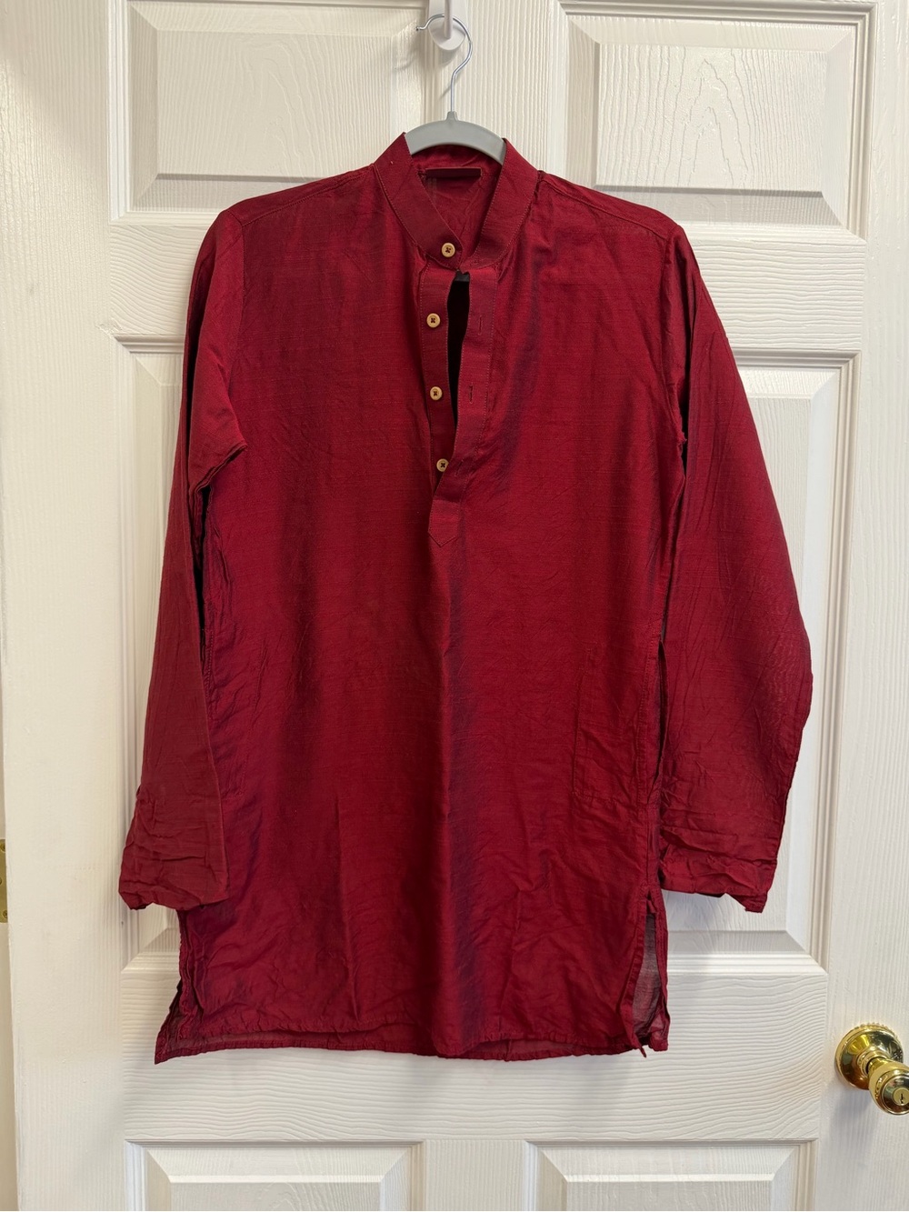Men's Band-Collar Long Sleeve Kurta in Maroon